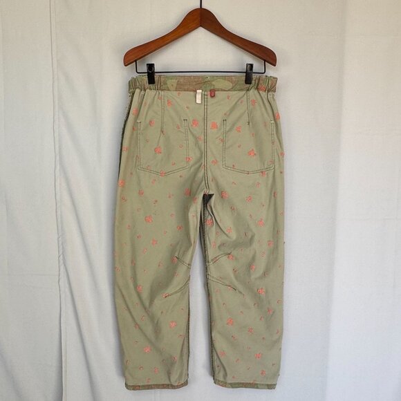 Amthropologie Pilcro The Arch Green Camo Floral Embroidery Barrel Crop Leg Pant - Picture 8 of 15
